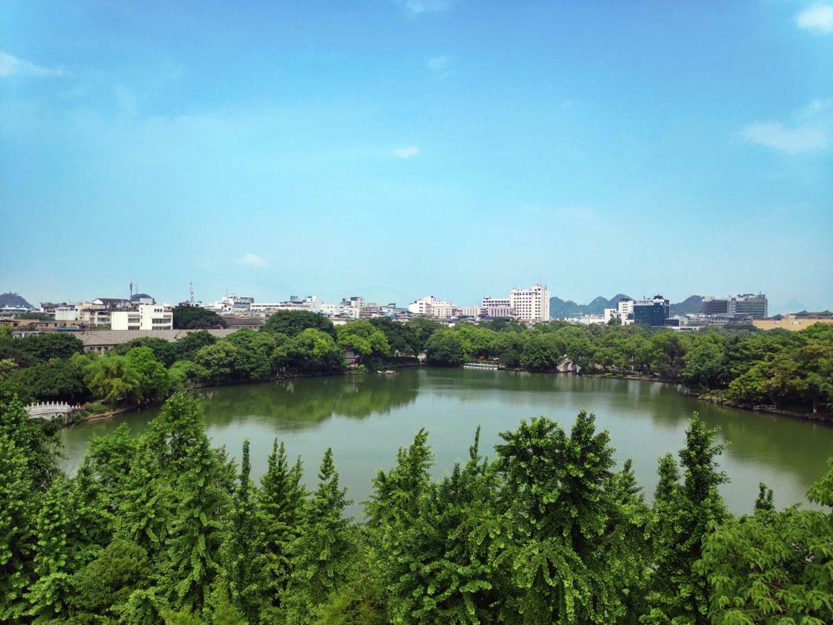 Guilin Ronghu Hotel Exterior photo